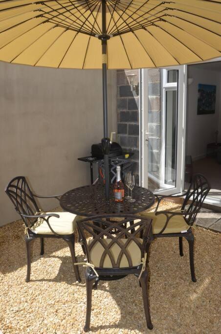 Round The Bend, An Annexe In The Quiet Village Of Odcombe Apartamento